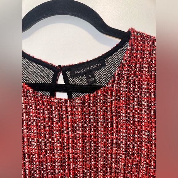 Banana Republic Knit Blouse - Picture 5 of 11